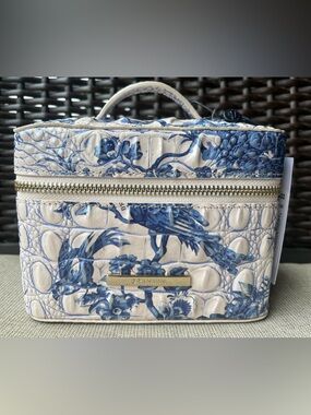 NWT Small Charmaine in SONGBIRD Melbourne Cosmetic Travel Bag